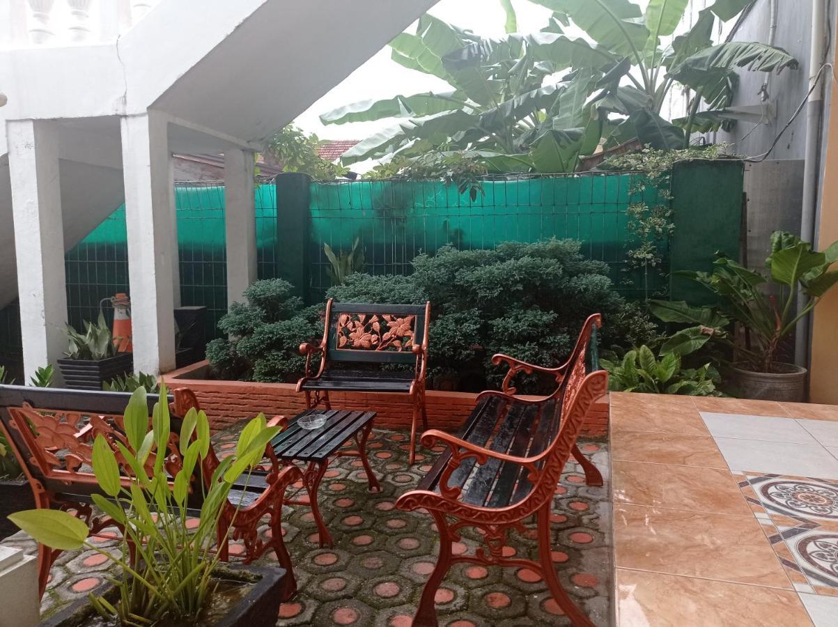 Hotel Nayora Prabumulih Perabumulih Экстерьер фото